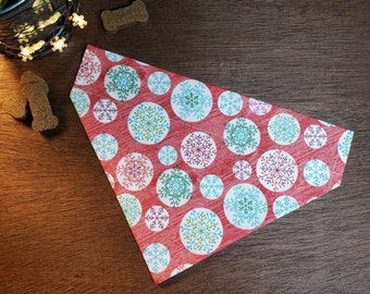 Christmas Dog Bandana (Over the Collar) - Christmas Snowflakes // Snowflake Cat Bandana // Holiday Bandana // Slip on Bandana