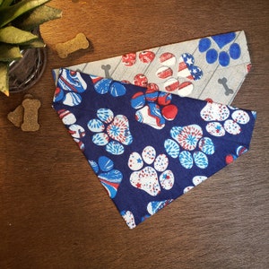 4th of July Dog Bandana (Over the Collar) - Patriotic Pawprints // Flannel Bandana // Independence Day // Cat Bandana // Slip on bandana
