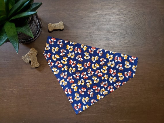 Autumn Dog Bandana (Over the Collar) - Tiny Foxes