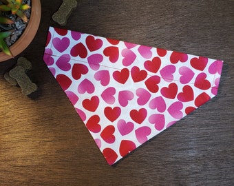Valentine's Day Dog Bandana (Over the Collar) - Valentines Day Bandana // Hearts // Cat Bandana // Slip on Bandana // Gift For Pets