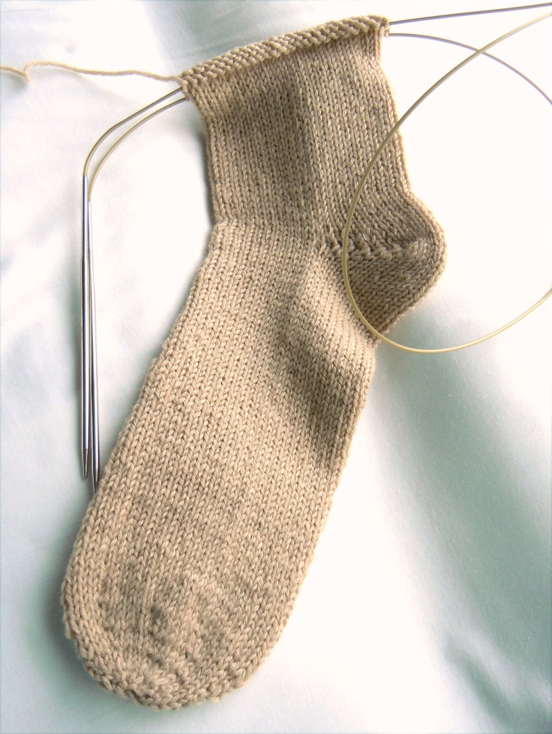 Download Knitting Pattern Learn Socks Toe-Up Knitted Sock Pattern | Etsy