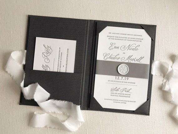 Invitation Folio //wedding Keepsake // Invitation Holder // Folder