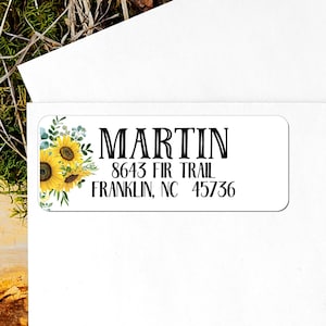 Elegant Sunflower Custom Address Labels for Weddings & Personal Use