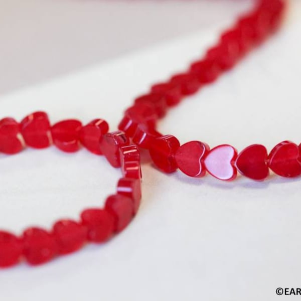 S/ Red Jade 6mm Flat Heart beads 16" strand Dyed nephrite jade gemstone beads For jewelry making