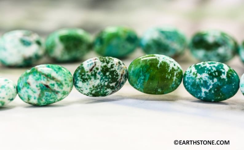 13X18mm Natural green EMERALD oval Loose beads strand 15" 13X18mm Natural green EMERALD oval Loose beads strand 15"
