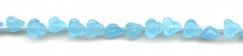 Beautiful Blue Color Floral Beads Deep Carved Flower For Jewelry Designs M Syn Turquoise Quartz 10mm 7mm Carved Flower Beads 15.5 long