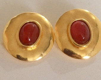 Gold plated brass circle stud earrings with oval carnelian stone
