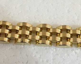 Gold plated brass woven link bracelet with clasp