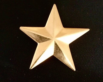 Gold plated brass star pin