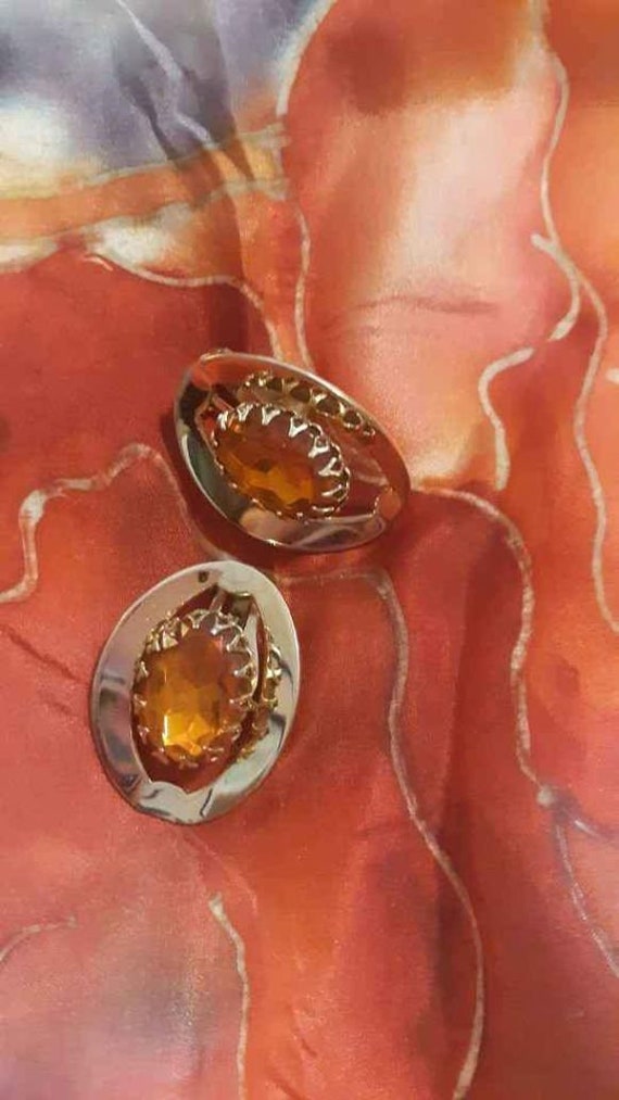 1957 sarah coventry 'AMBER GLORY' goldtone clip on