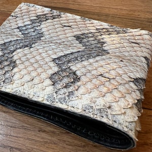 Cartera de dos pliegues con forma de serpiente de cascabel de cañaveral, serpiente de cascabel de los bosques, serpiente, dos pliegues, regalos para hombres, clip para billetes, dos pliegues, hombre, billetera plegable, chopper, motociclista