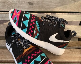 nike roshe run aztec tribal