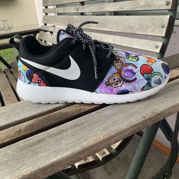 disney nike roshe