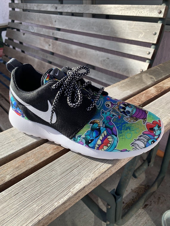 custom roshe run