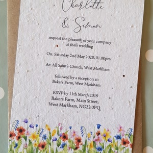 Seed paper wedding invitation A6 , spring wedding, summer wedding, invitation with flowers, botanical wedding invites, pretty wedding,