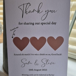 Gagnez un verre, un cadeau de mariage, une carte à gratter, une carte à gratter de mariage, un cadeau d'invité à un mariage, un jeton de mariage, un cadeau, un bon pour une boisson,