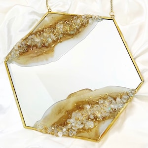 Geode Agate Gold Decorative Hanging Mirror: Quartz Stone, Resin Mirror, Geode Inspired, Agate Inspired, Gold and White Mirror, Home Decor