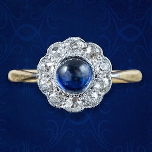 Anello antico vittoriano con zaffiro e diamanti a grappolo di margherite, 0,50 ct di zaffiro