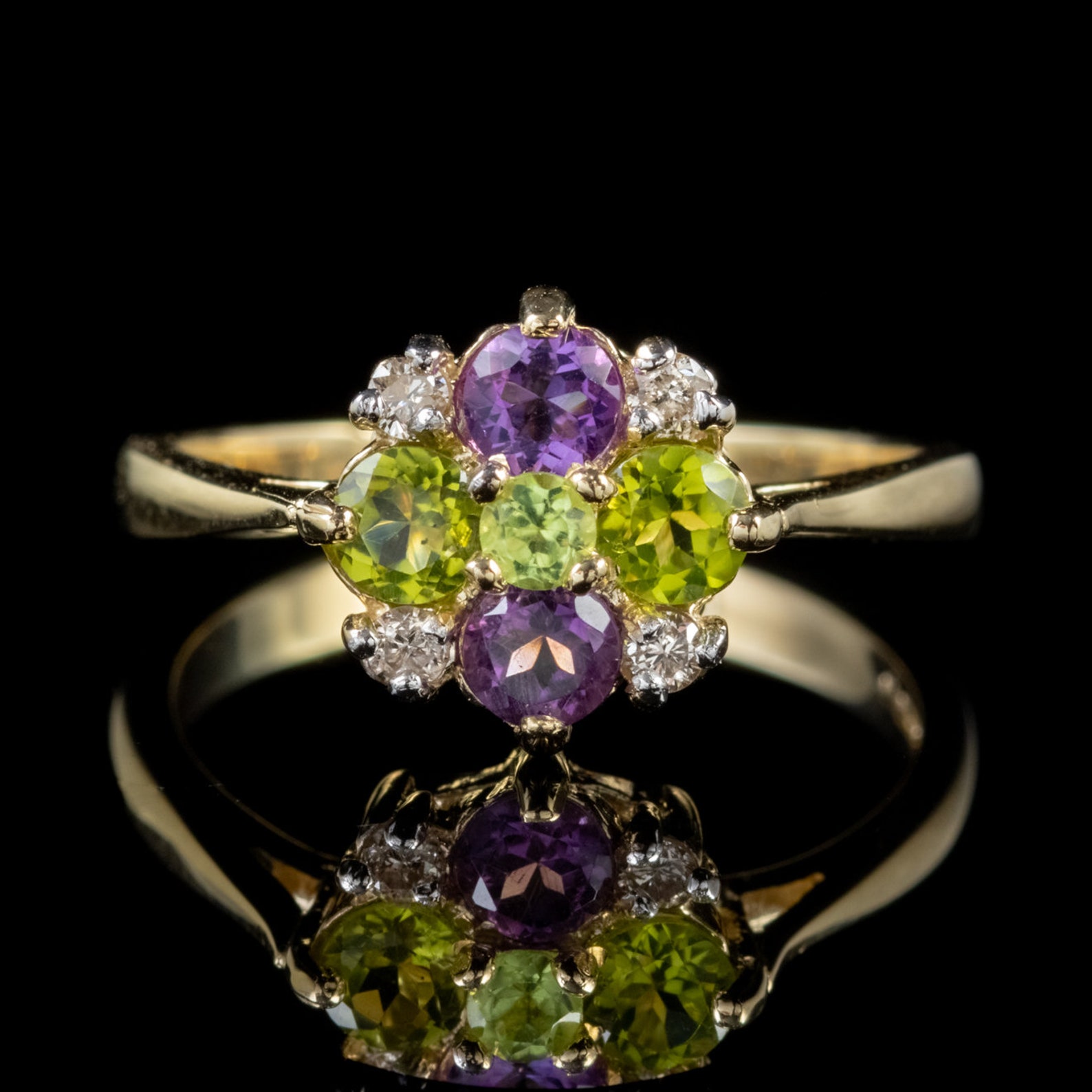 Аметист и хризолит. Черное золото кольцо с аметистом. Boucheron "Frou Frou" Peridot & Diamond Ring. Cluster Ring.