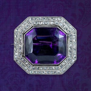 Art Deco Amethyst Diamond Brooch 18ct Gold 20ct Amethyst