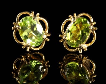 Peridot 9ct Gold Stud Earrings