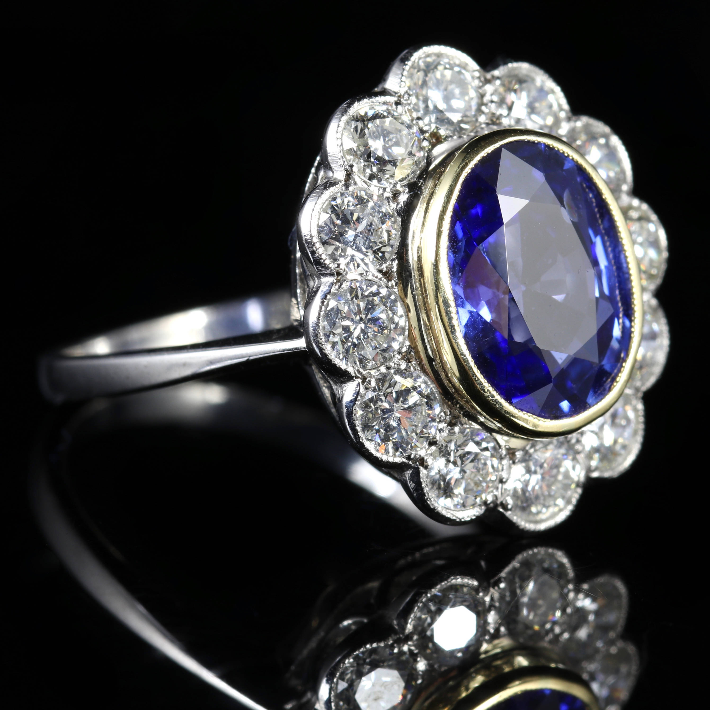 Sapphire Diamond Cluster Ring 18ct Gold 3.20ct Sapphire 1.50ct Diamond