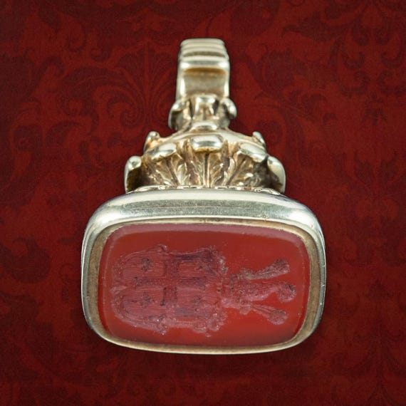 Antique Victorian Carnelian Intaglio Seal Fob Pendant 18ct Gold