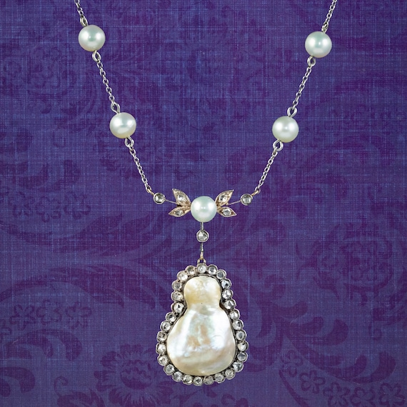 Art Deco Baroque Pearl Diamond Lavaliere Necklace 18ct Gold 2ct Of Diamond Circa 1920