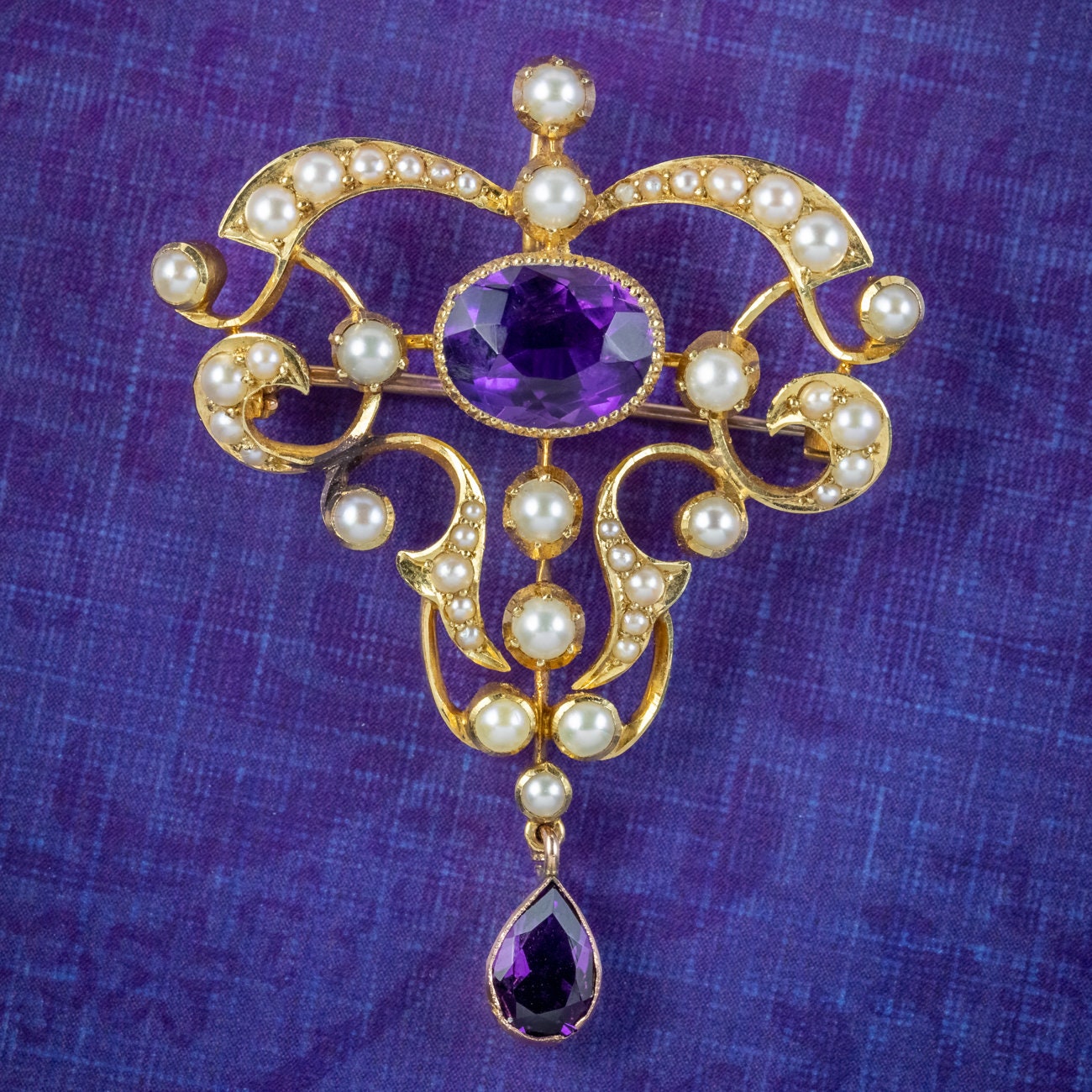 Amethyst and Pearl Vintage Brooch and Convertible Pendant Shield Shaped 14K Yellow Gold Vintage Filigree
