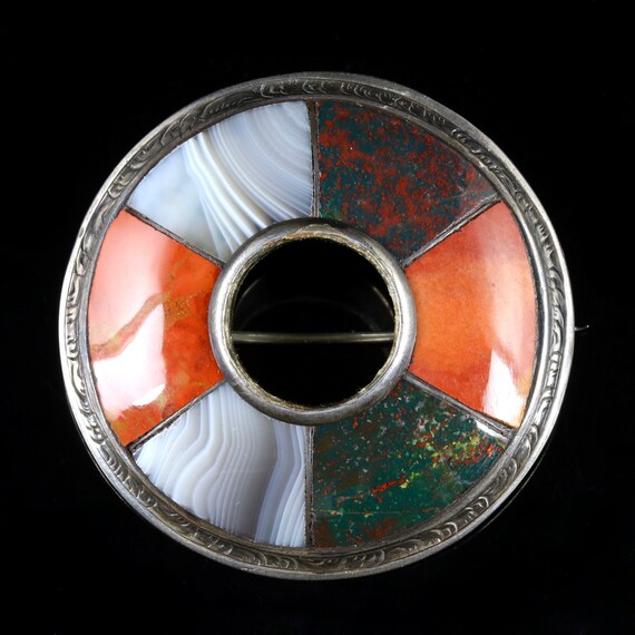 Antique Victorian Scottish Agate Brooch Circa 1860