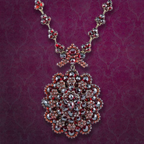 Antique Victorian Bohemian Garnet Locket Collar Necklace