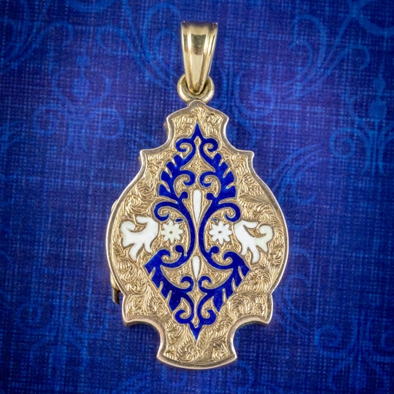 Antique Victorian Enamel Locket 15ct Gold Circa 18
