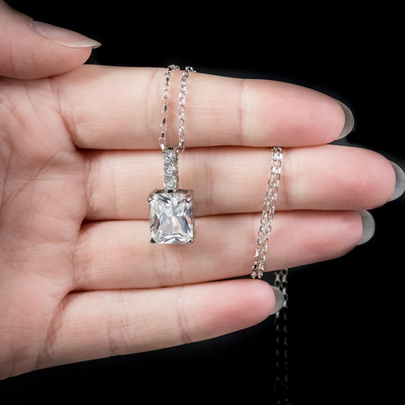 Cubic Zirconia Pendant Necklace 9ct White Gold