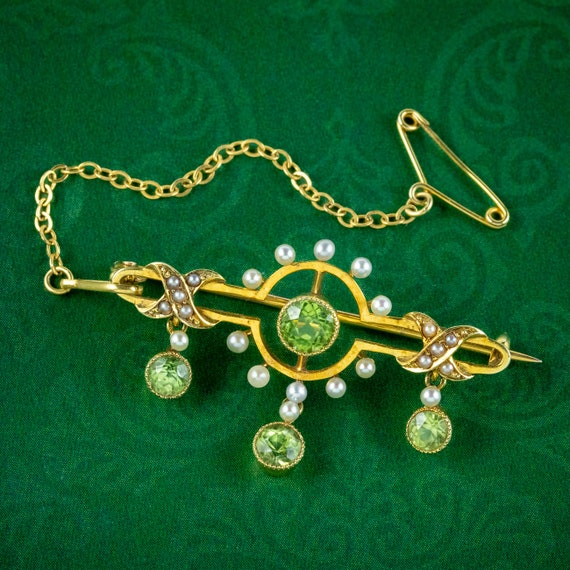 Antique Edwardian Peridot Pearl Brooch 15ct Gold