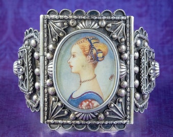 Brazalete antiguo victoriano de plata con retrato de mujer joven