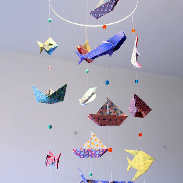 Mobile bébé origami Mer et Océan - Animaux marins, poissons, baleines, raies, bateaux