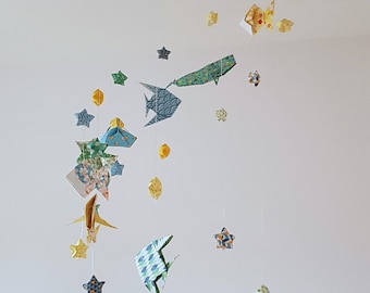 Origami Baby Mobile with spiral Marine Animals and Stars in Vibrant Under the Sea Theme, in green, blue, yellow tones
