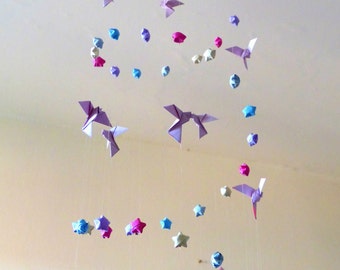 Grand Mobile en origami  Etoiles et Colombes "L'envol jusqu'aux étoiles"