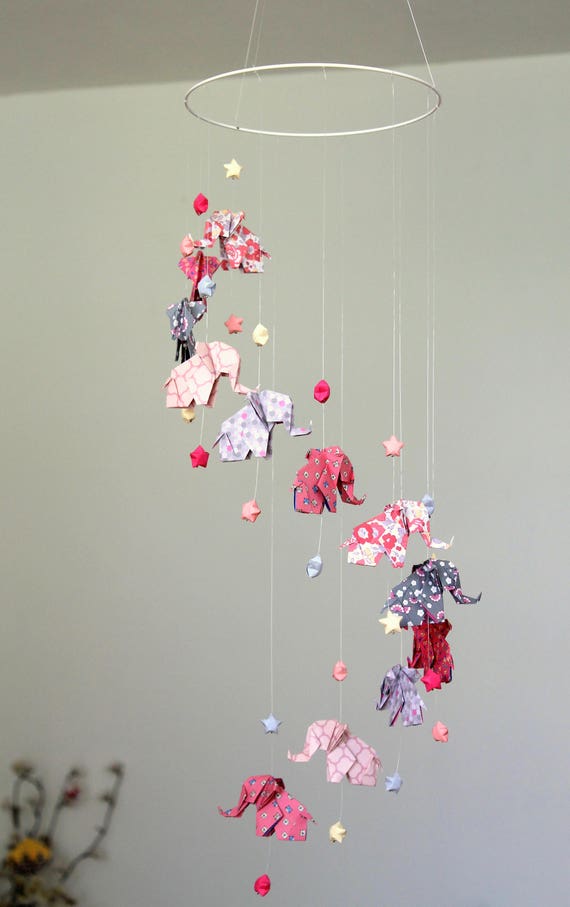 Mobile Bebe Origami 12 Elephants Rose Et Gris 24 Etoiles Etsy Mobile Bebe Origami 12 Elephants Rose Et Gris 24 Etoiles Etsy