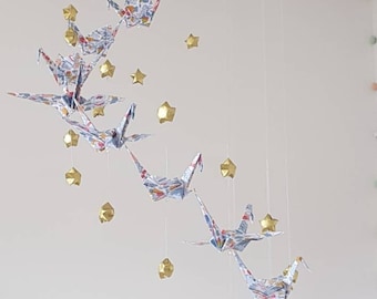 Mobile bébé Origami Spirale Grues liberty betsy porcelaine 12 oiseaux et étoiles dorées