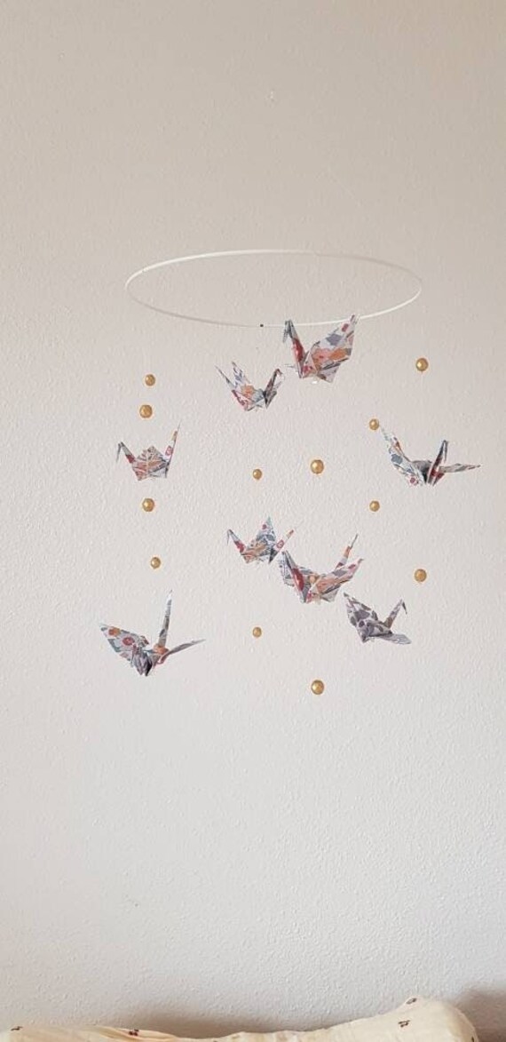Petit Mobile Origami 8 Grues Liberty Betsy et Perles Dorées, Bébé Berceau Lit, Lit Cabane, Bleu Gris