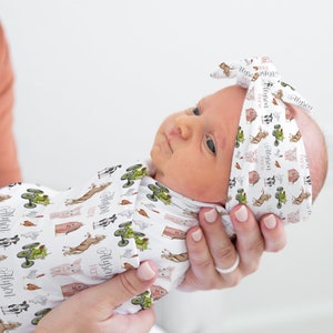 Farm Swaddle, Farm Theme Baby Shower, Farm Nursery Decor, Farm Animal Swaddle Blanket, Personalized Name Swaddle, Custom Swaddle, Aunt Gift