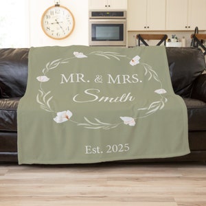 Wedding Blanket, Personalized Blanket For Wedding, Throw Blanket Wedding, Blanket Wedding Favors, Mr And Mrs Blanket, Bridal Shower Gift