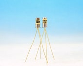 2x 106NU70 Electrically Matched Pair TESLA Gold Pin Leads Germanium NPN Transistors Fuzz Face Pedal Effect Metal Case Art Project