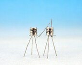 2x AF124 Electrically Matched Pair MULLARD Germanium PNP Transistors Fuzz Face Pedal Effect Metal Case Art Project 2N990