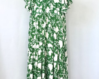 Green and White Floral Dress - Wide Ruffled Dress - Hand Made - Made in France. - Etsy Green and White Floral Dress - Wide Ruffled Dress - Hand Made - Made in France. - Etsy