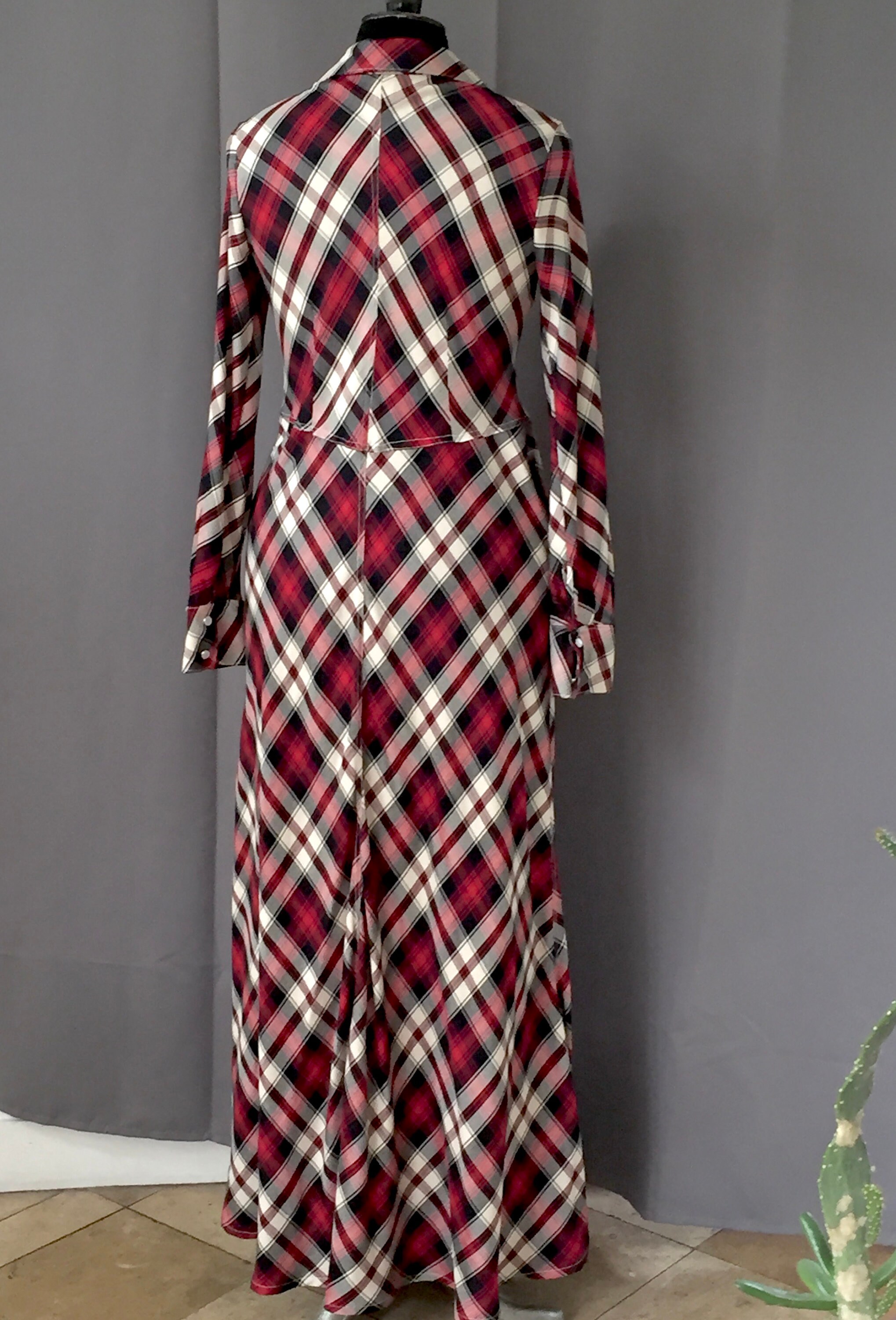 Carnegie Tartan Women's Lapel Shirt Dress With Long Sleeve