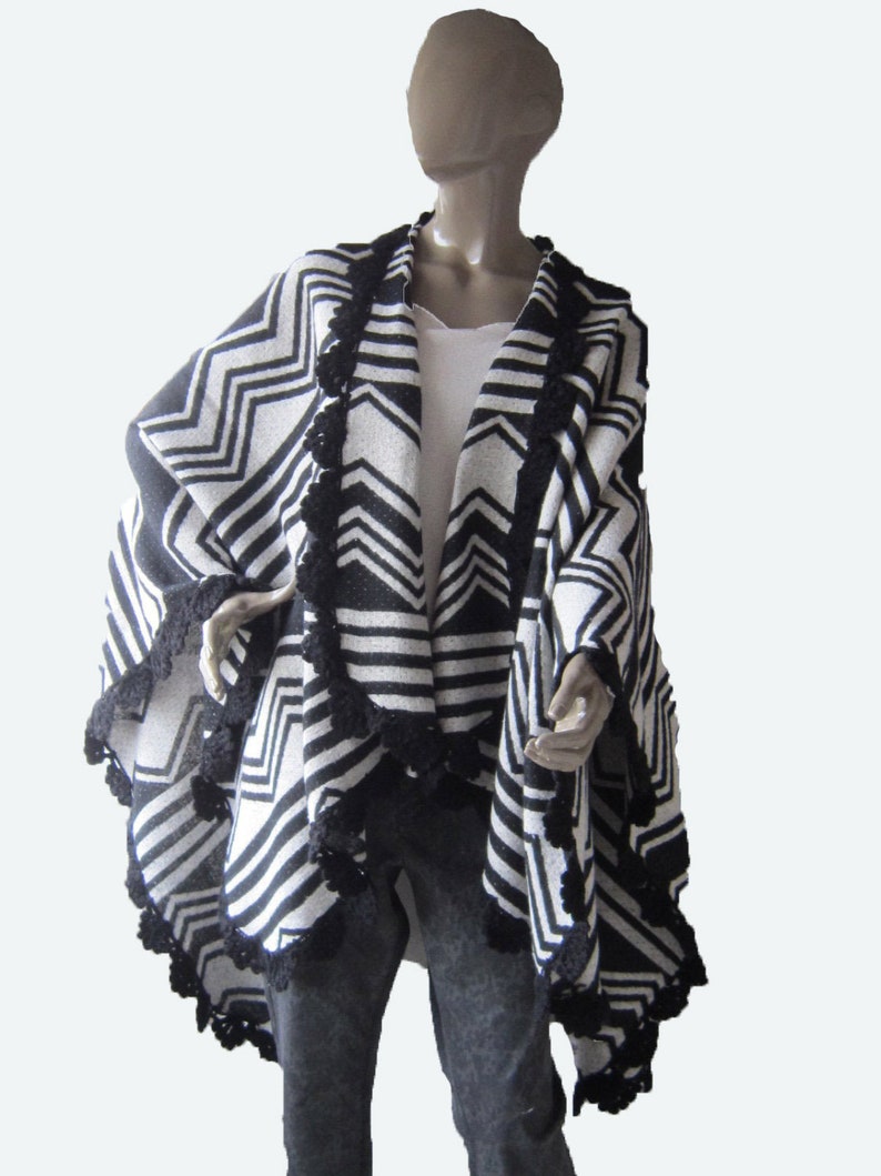 Chevron Poncho, Aztec Poncho, Outerwear Coat, Women Clothing, Ethnic Poncho , black and white poncho image 5