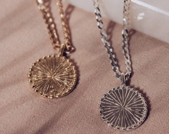 Collier pendentif soleil en argent sterling 925 pour femmes, charme céleste sunburst, pendentif solaire délicat, collier de roue solaire, cadeaux pour petite amie