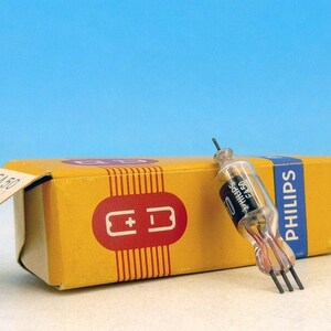 PREMIUM EA50 PHILIPS Military Vacuum Signal Diode one single system Detector Steampunk Art Project Decoration Tube 6D1 4623 CV1092 2B35 VR92